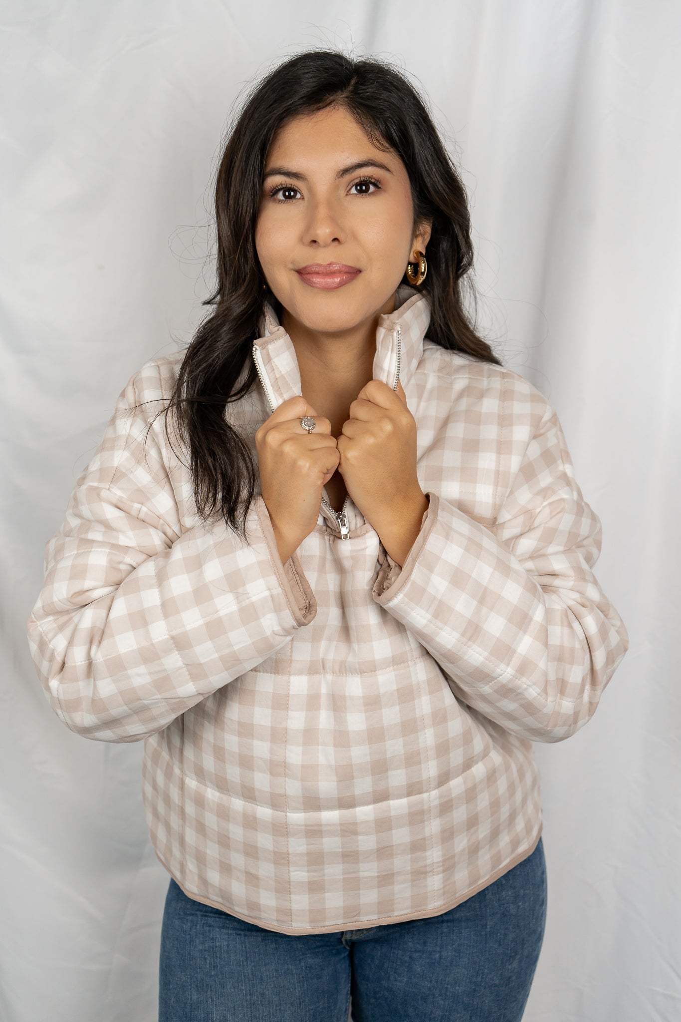 Quarter Zip Quilted Jacket: White-taupe