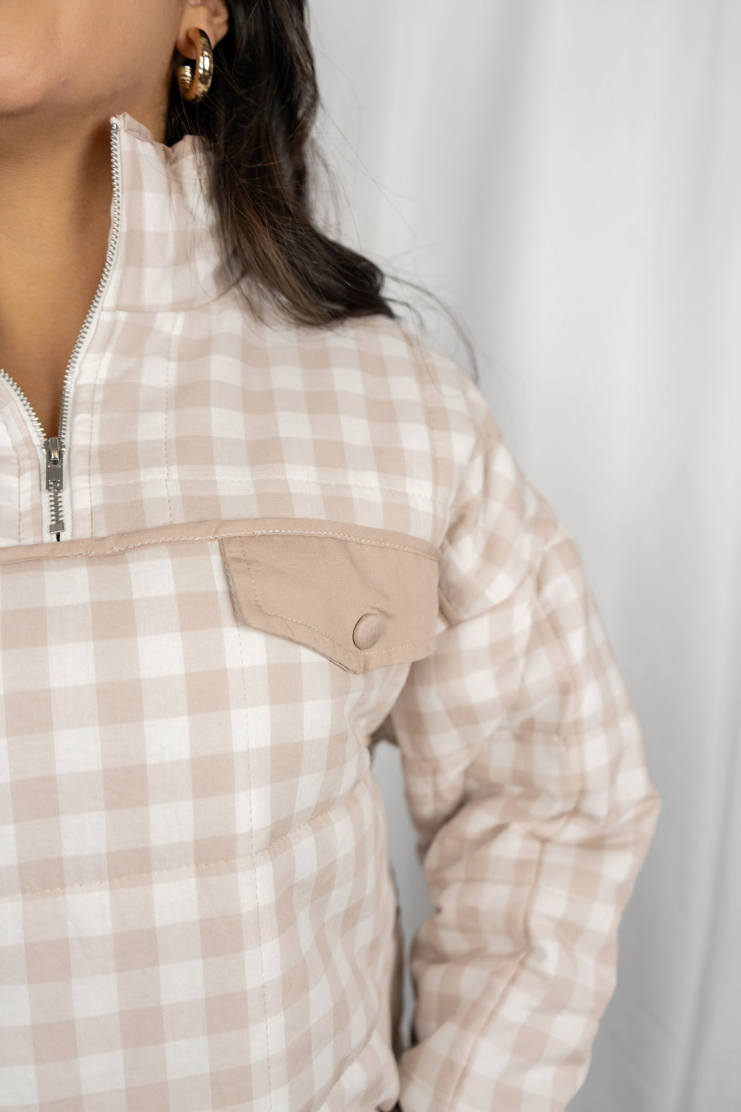 Quarter Zip Quilted Jacket: White-taupe