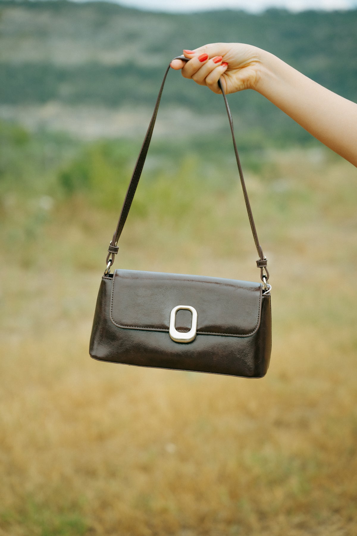 Larek Crossbody: Espresso