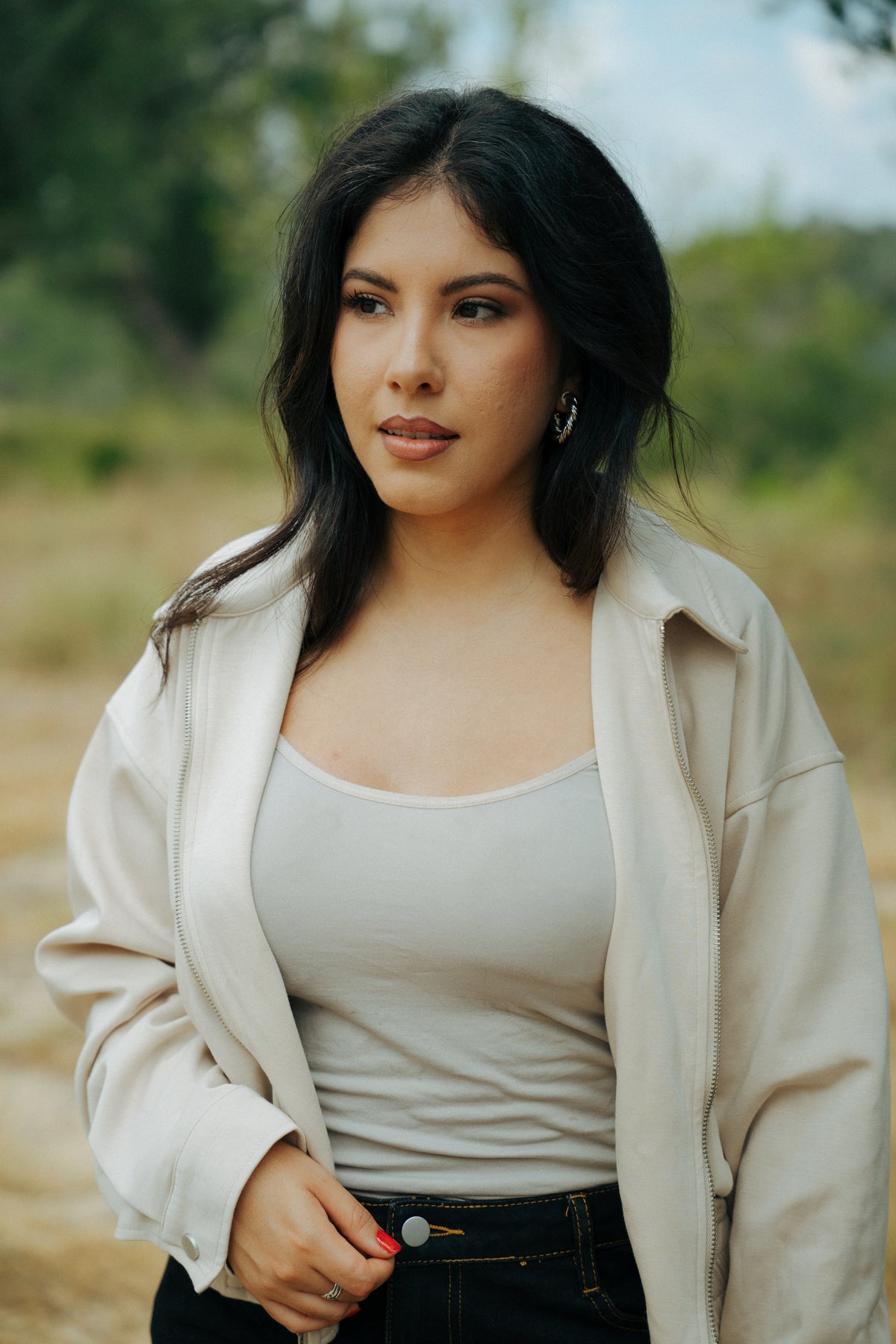 Front Zipper Boxy Jacket With Sweatpants: Cream